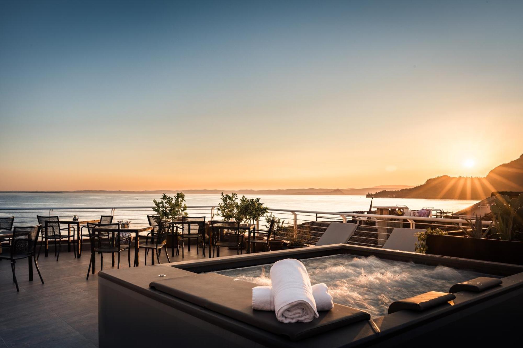 Hotel Giardinetto Garda  Kültér fotó